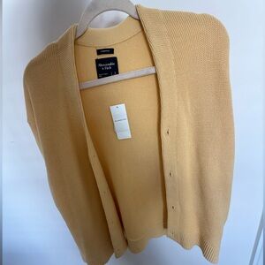 Abercrombie & Fitch Sweater